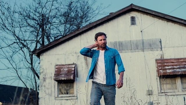 Dierks Bentley tickets at BleauLive Theater At Fontainebleau Las Vegas, Las Vegas