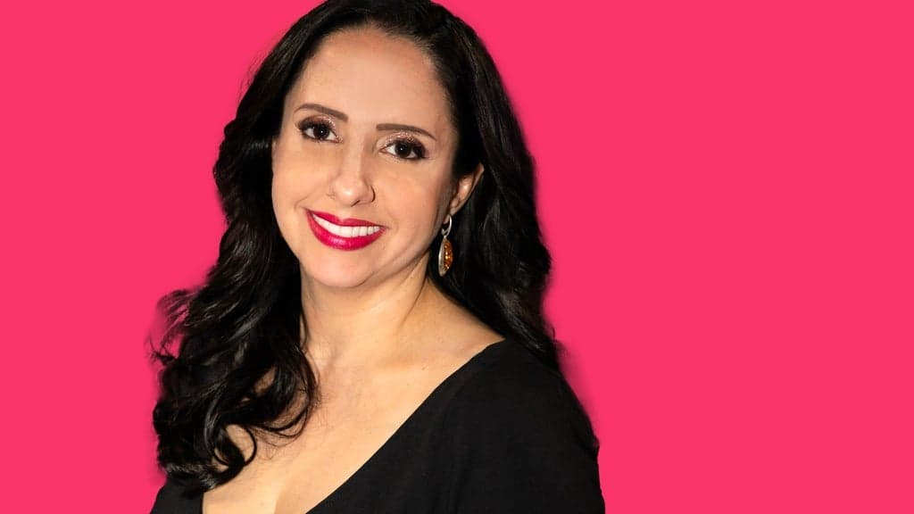 Abby Jimenez tickets at Crouse Hinds Theater - Mulroy Civic Center At Oncenter, Syracuse